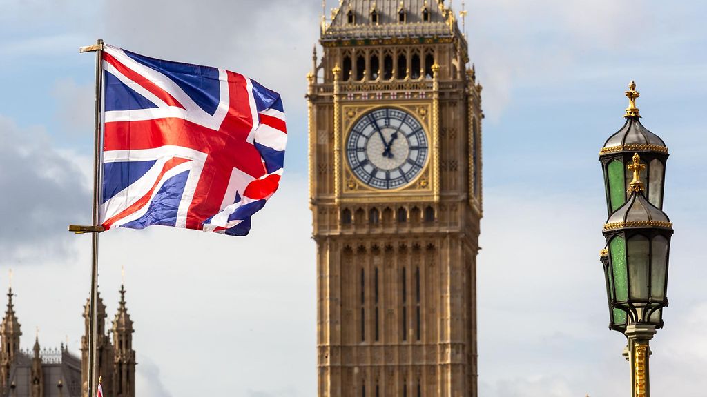 Ex-ministeri: Britannian ammukset loppuisivat suursodassa 8 päivässä