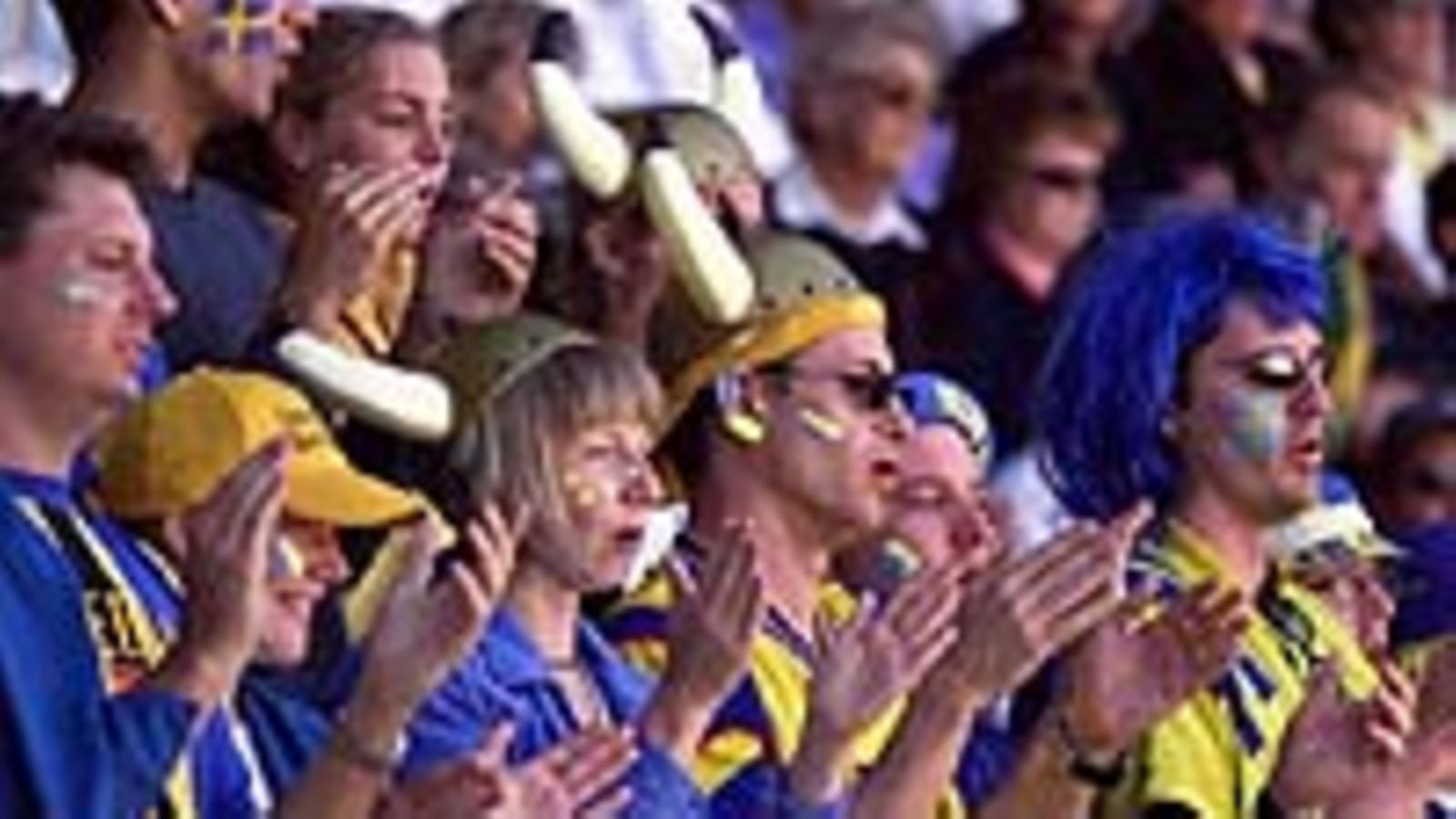 Ruotsin kannattajia (Photo: Nick Wilsson/Allsport)