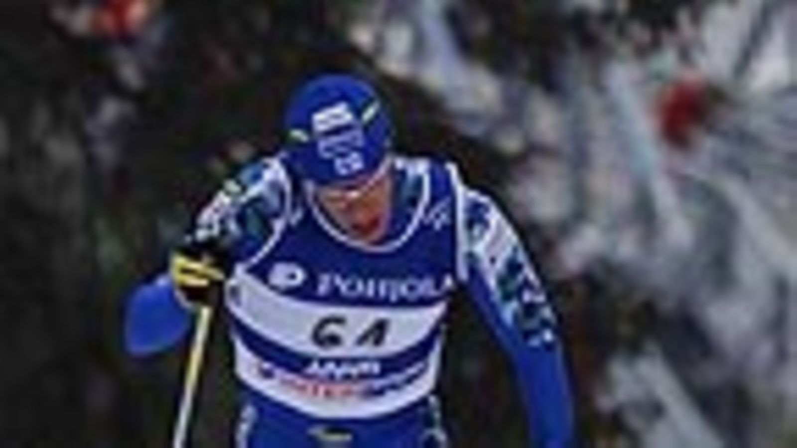 Harri hiihtää