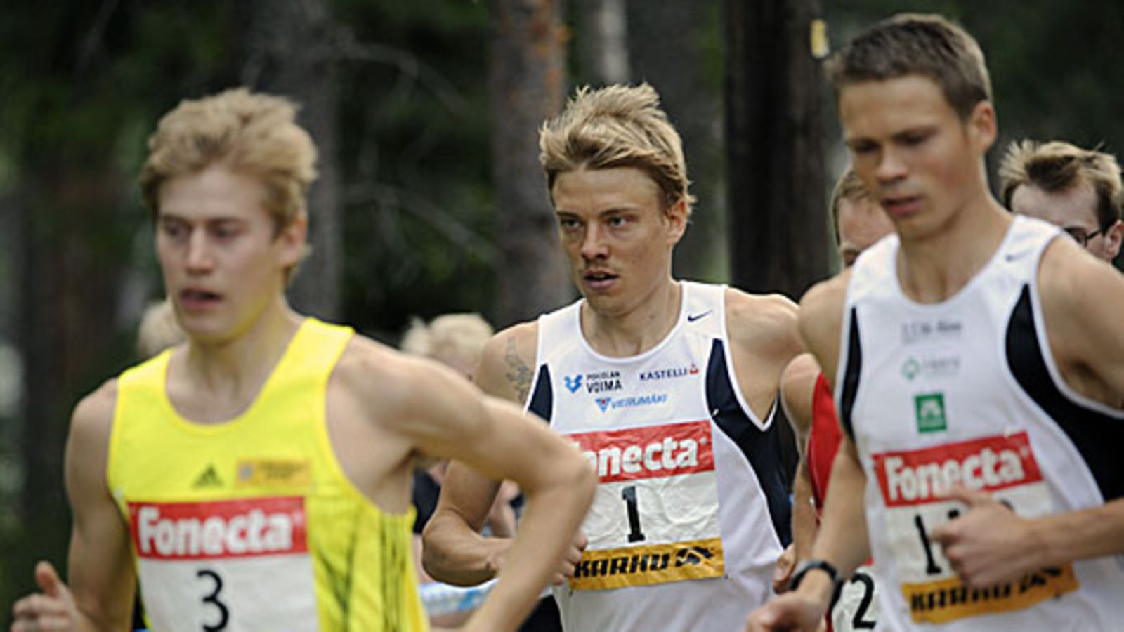 Jukka Keskisalo taivaltaa Lahden SM-maastoissa. Kuva: Heikki Saukkomaa/LEHTIKUVA.