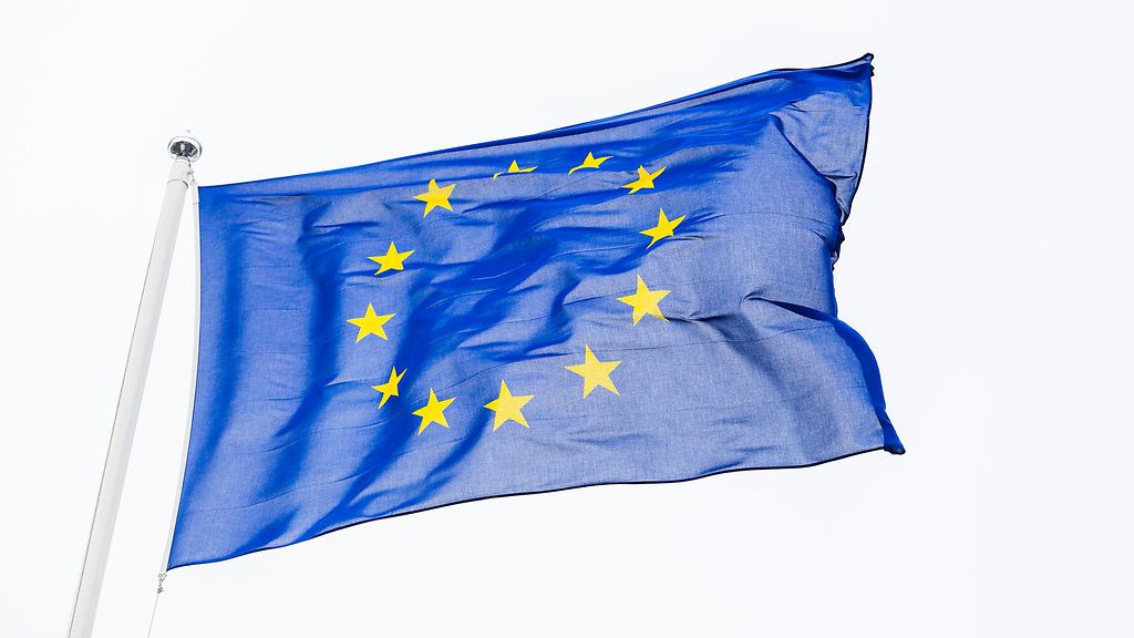 EU sopuun maahanmuuttopolitiikan tiukennuksista