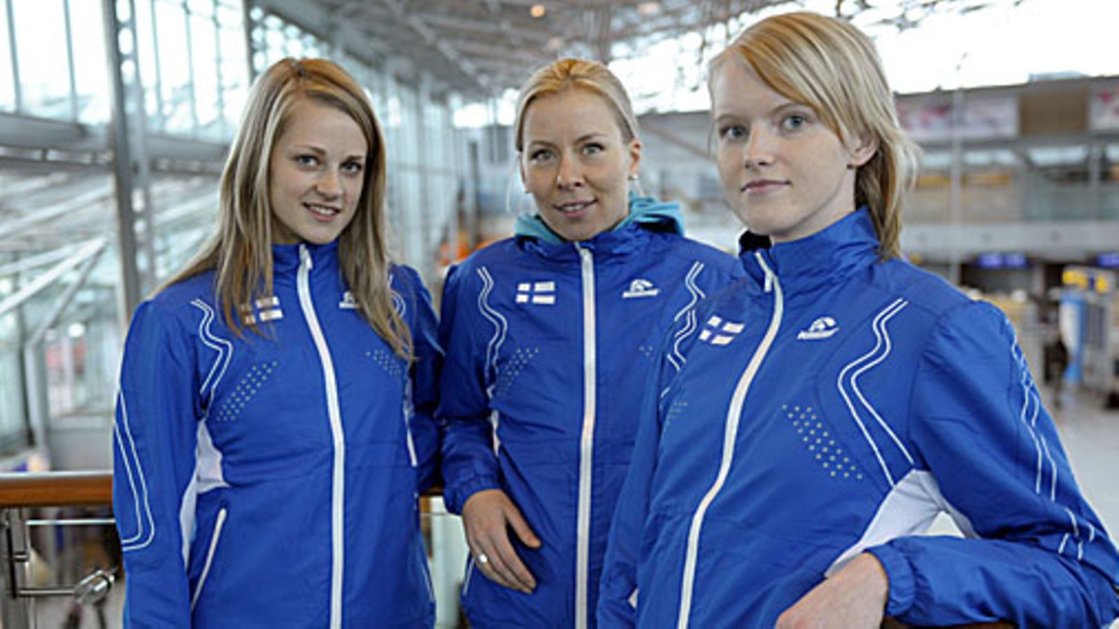 Karin Storbacka, Mari Järvenpää ja Minna Nikkanen, kuva:Lehtikuva/Kimmo Mäntylä
