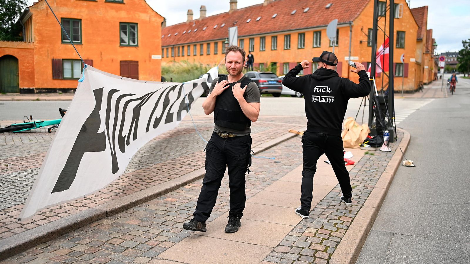 tanska irak suurlähetystö mielenosoittajat AOP