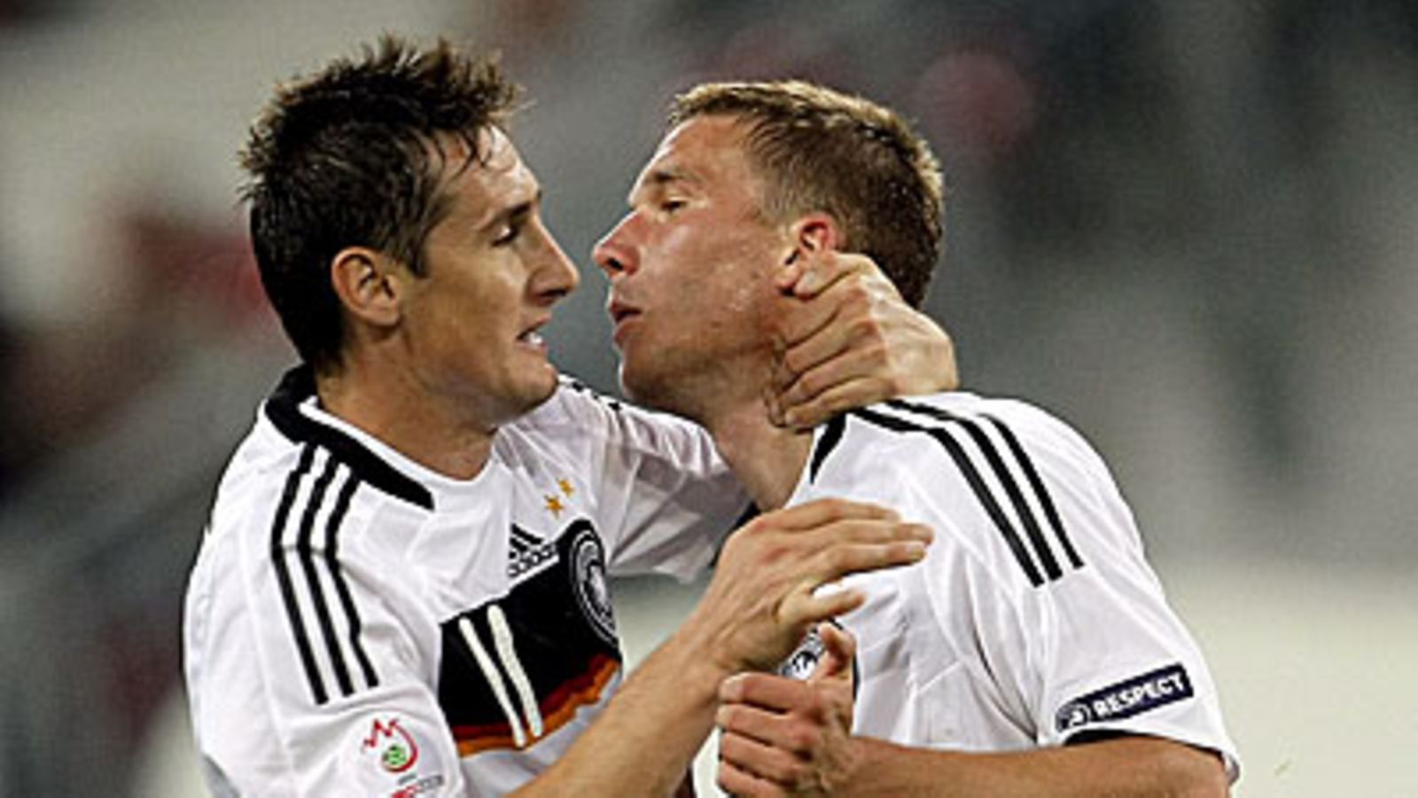 Miroslav Klose ja Lukas Podolski, kuva: EPA/HANS KLAUS TECHT
