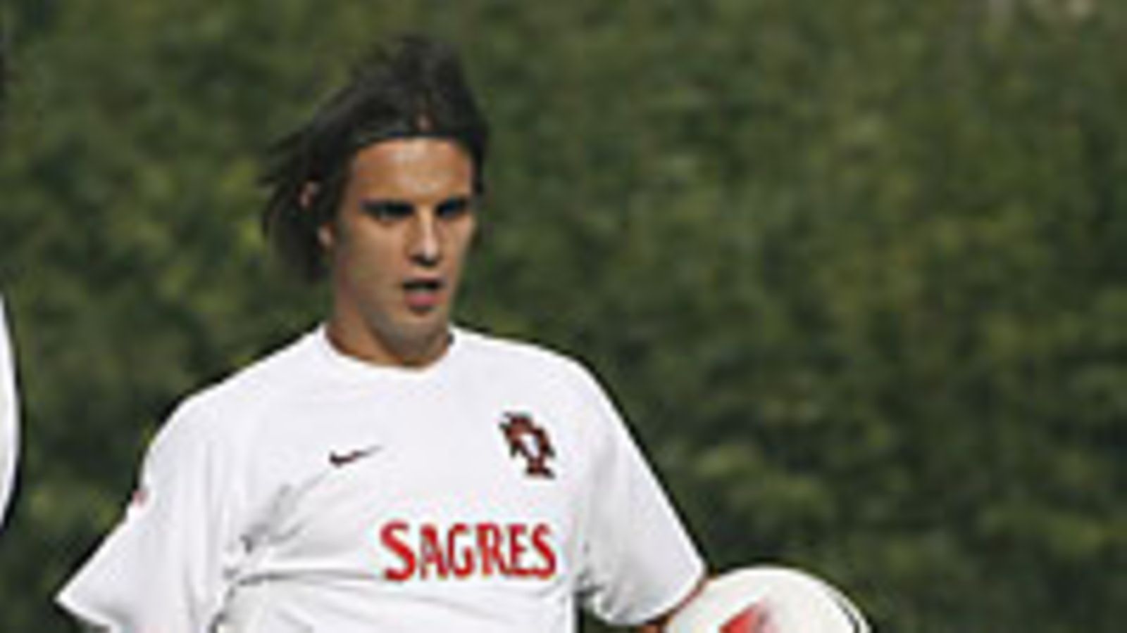 Nuno Gomes, EPA/Andre Kosters