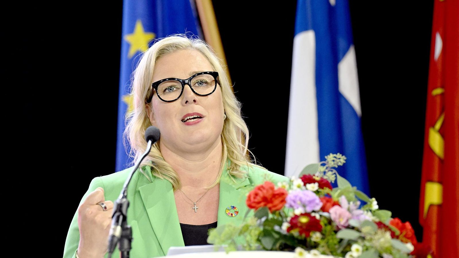 Jutta Urpilainen SDP:n puoluekokouksessa 1. syyskuuta.