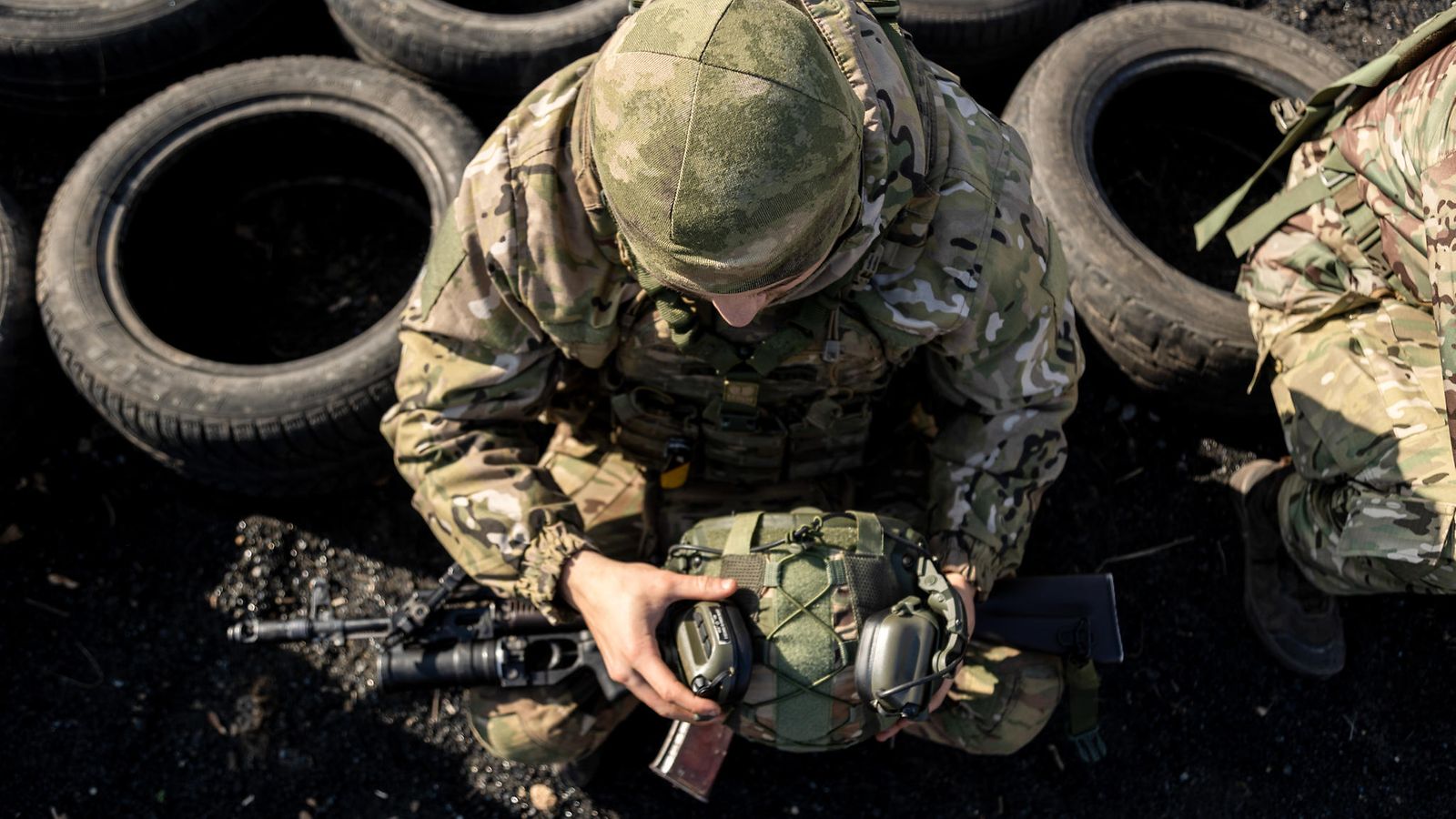 Ukrainan sotilaita taisteluharjoituksessa 16. lokakuuta. Kuvituskuva.