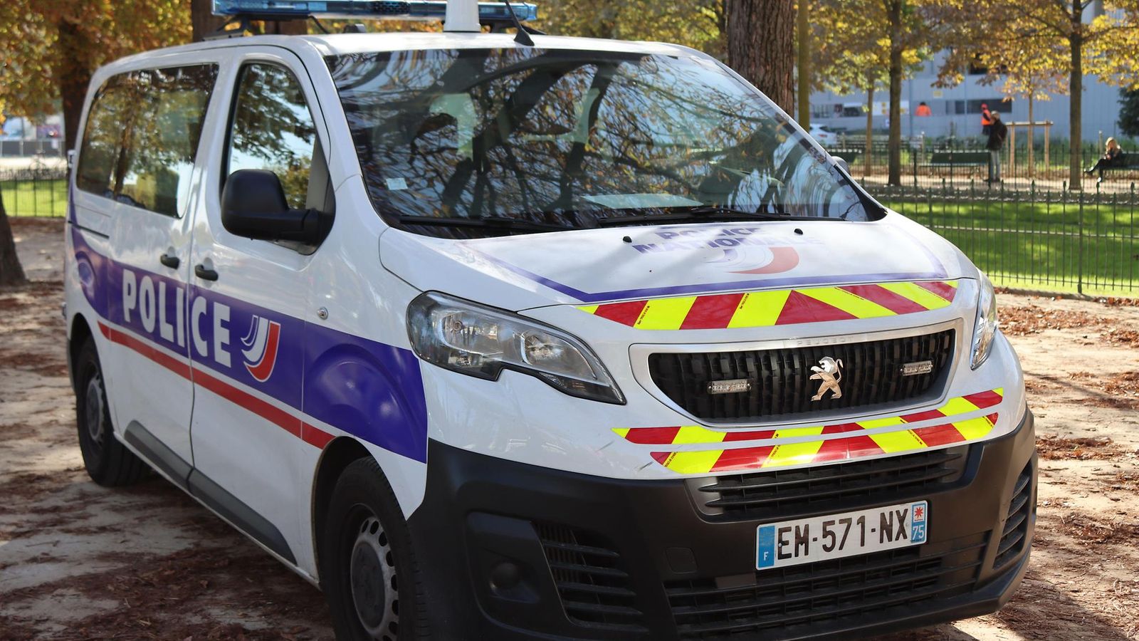 AOP Pariisi poliisiauto