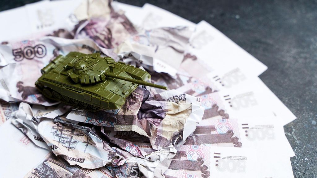 Venäjän valtio ylläpitää sotateollisuuden investointeja – Ennuste: Talous kasvaa