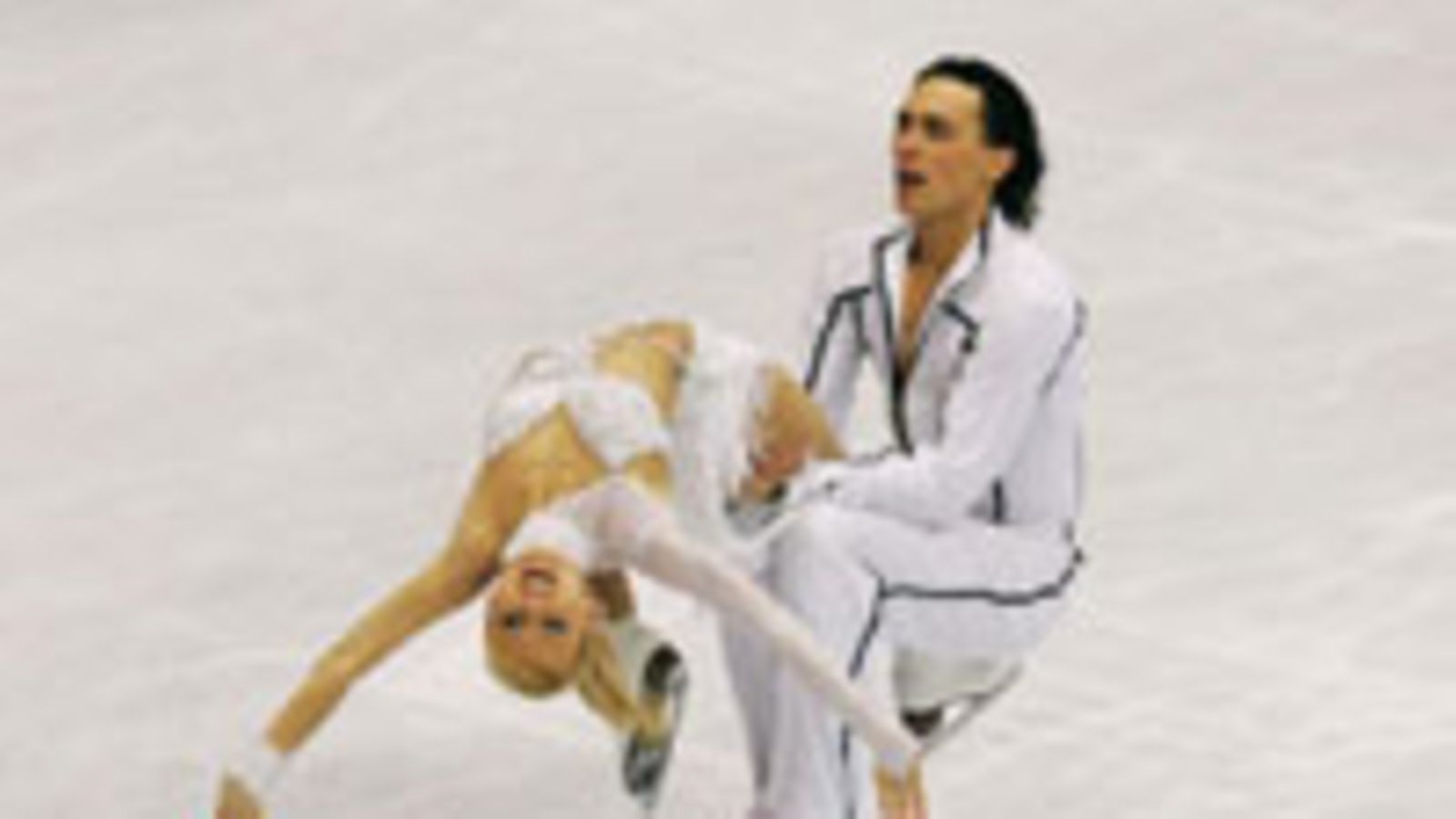 Dominina Oksana ja Maksim Shabalin, kuva: Clive Rose