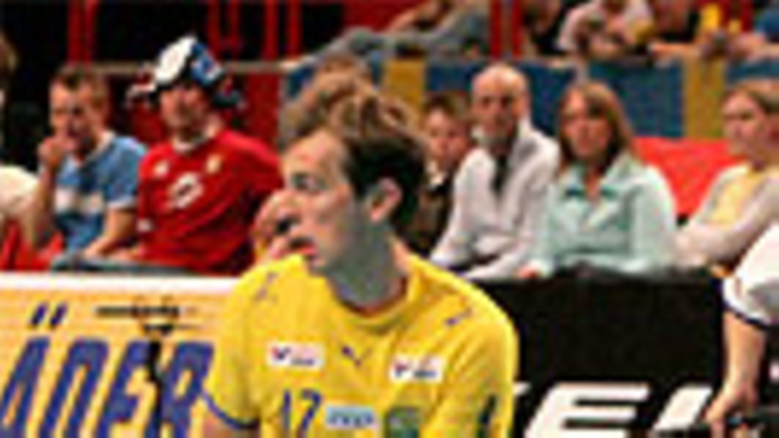 Ruotsalaispelaaja, kuva: Salibandyliiga