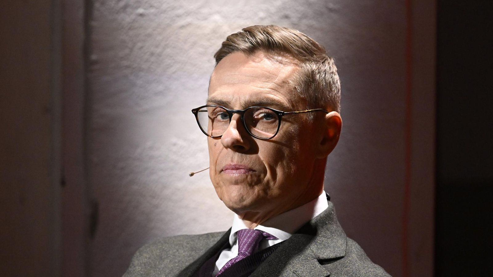 Kokoomuksen presidenttiehdokas Alexander Stubb Ilta-Sanomien ja Nelosen presidentinvaalitentissä Helsingissä 16. tammikuuta 2024