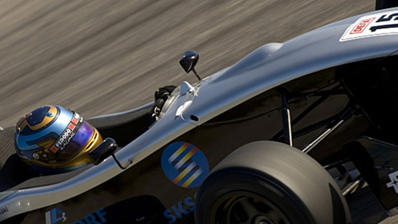 Marko Vähämäki F3-autossaan. Kuva: Pole Position.