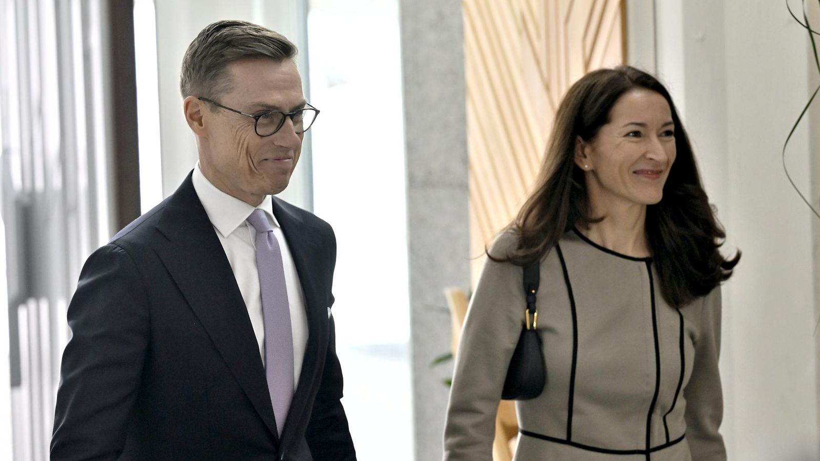 LK 22.3.2024 Tasavallan presidentti Alexander Stubb ja hänen puolisonsa Suzanne Innes-Stubb