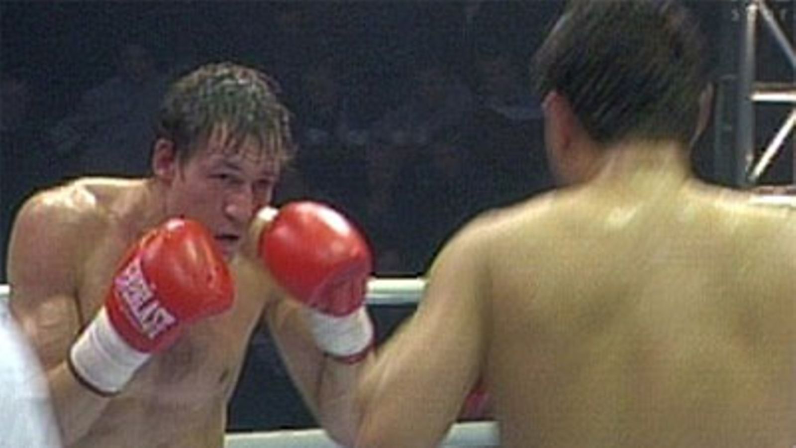 Amin Asikainen  vs. Luis Ramón Campas, kuva: MTV3