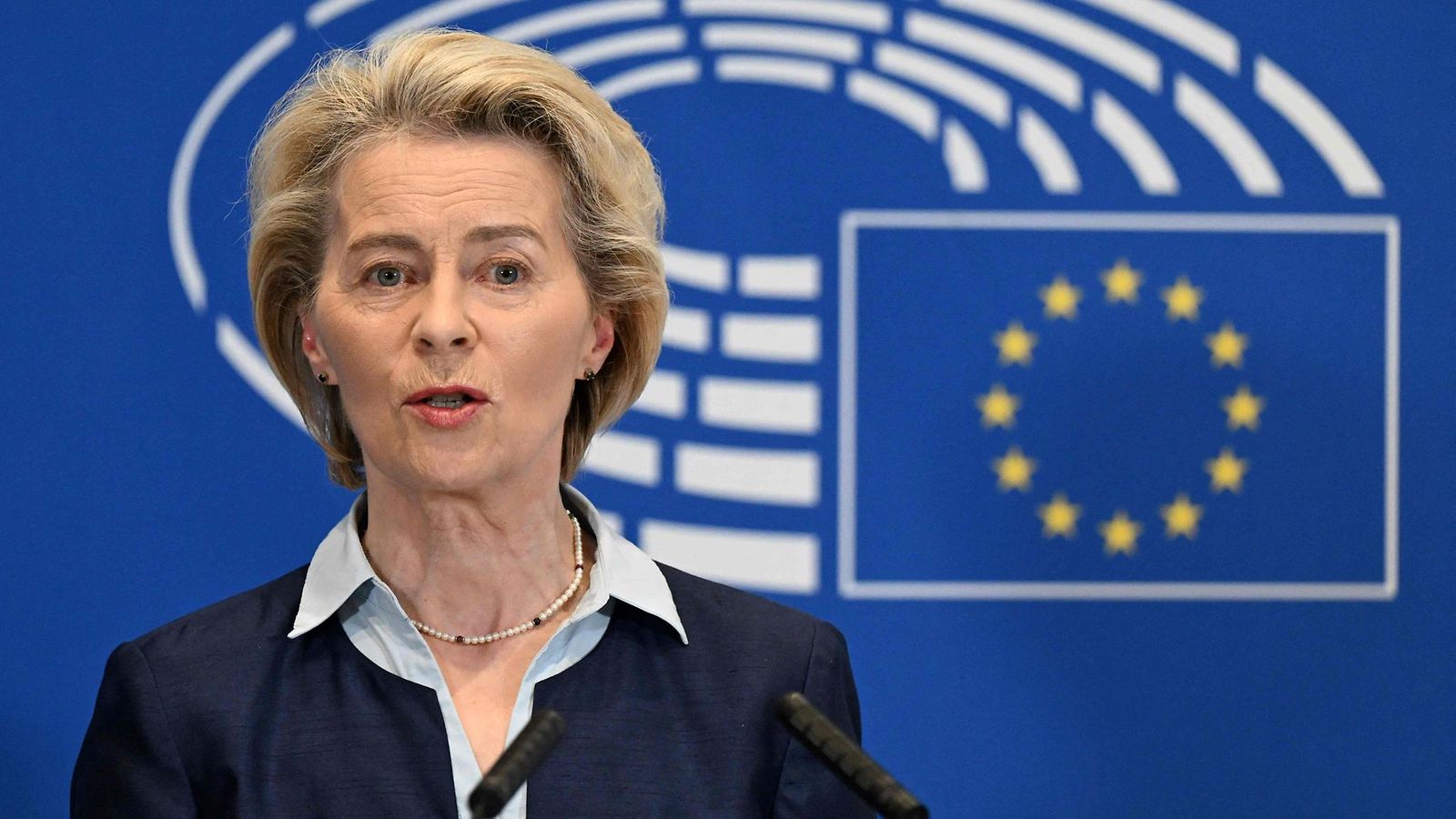 Von der Leyen 10. huhtikuuta.