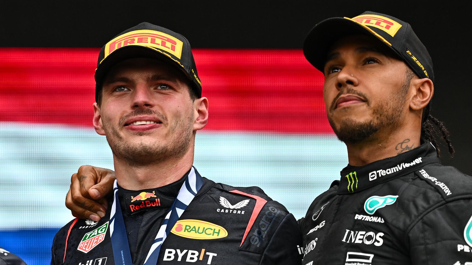 Max Verstappen ja Lewis Hamilton.