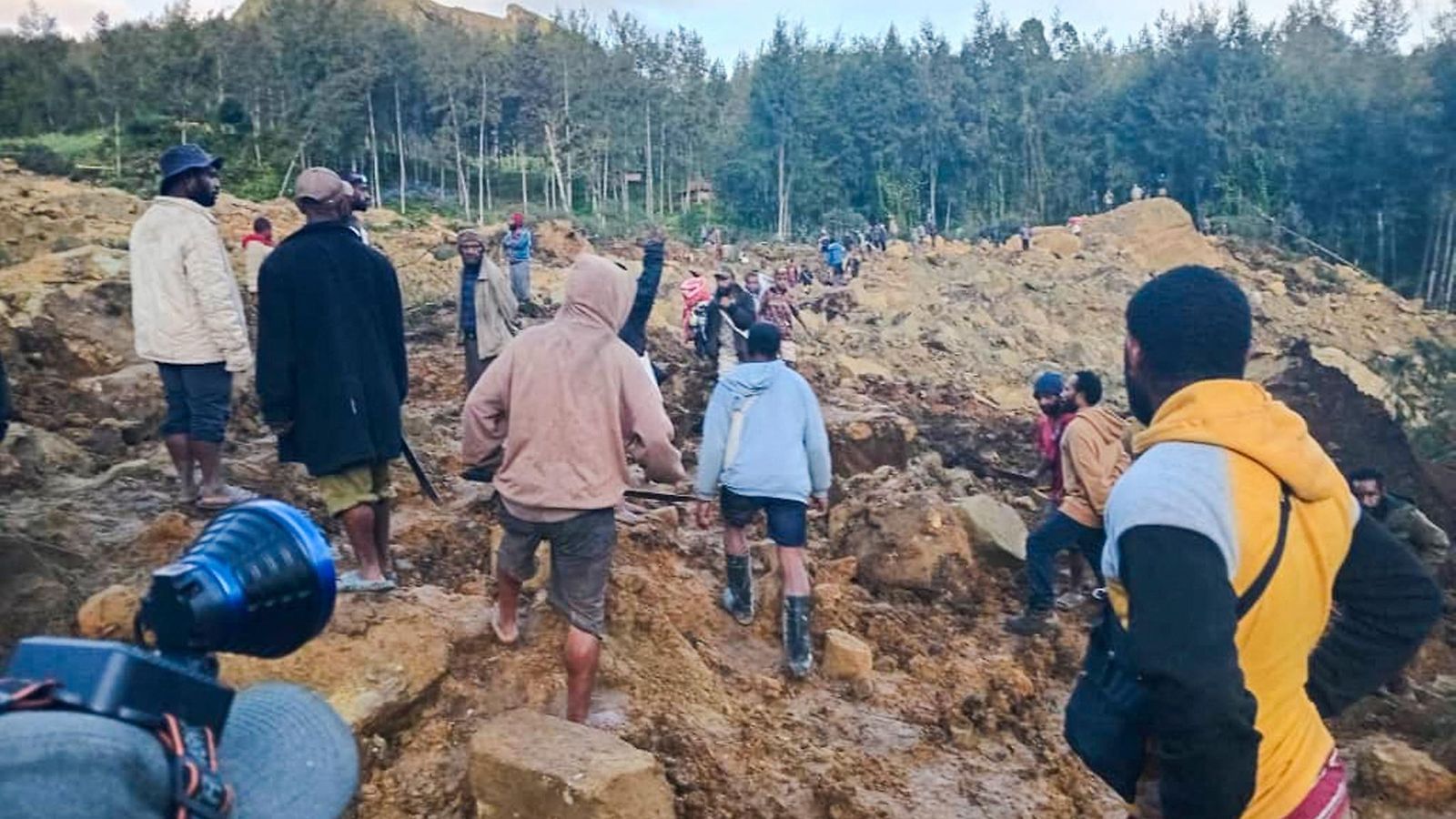 maanvyöry papua uusi guinea 12