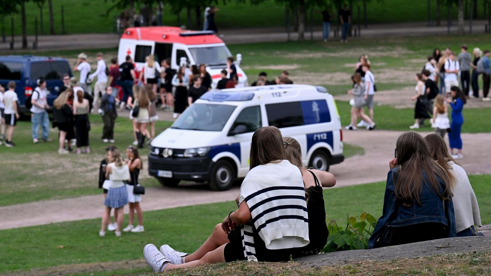 LK Päättäjäisilta Kaivopuisto Helsinki nuoret