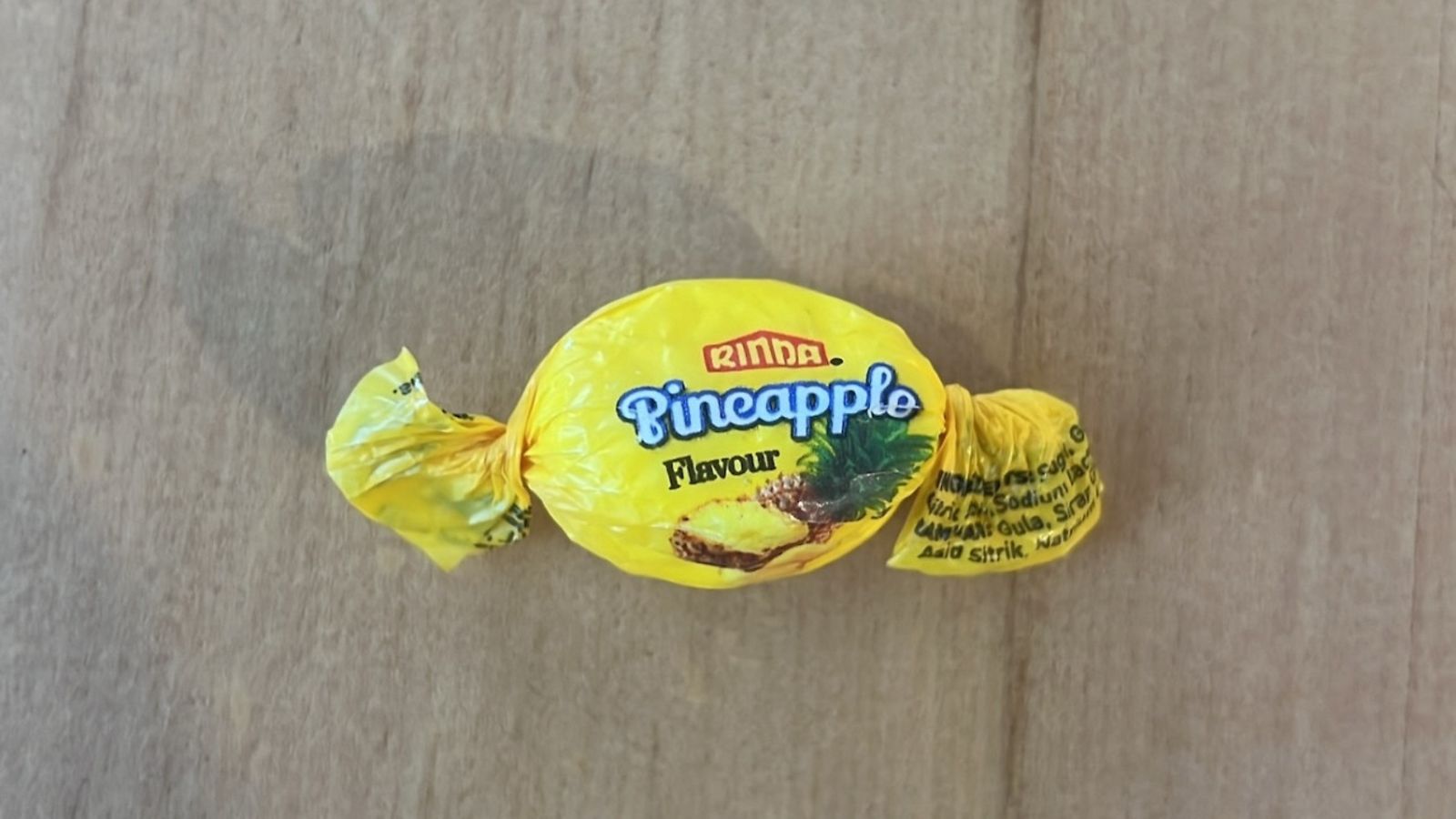 Rinda-pineapple-lolly__ScaleMaxWidthWzE0NjZd