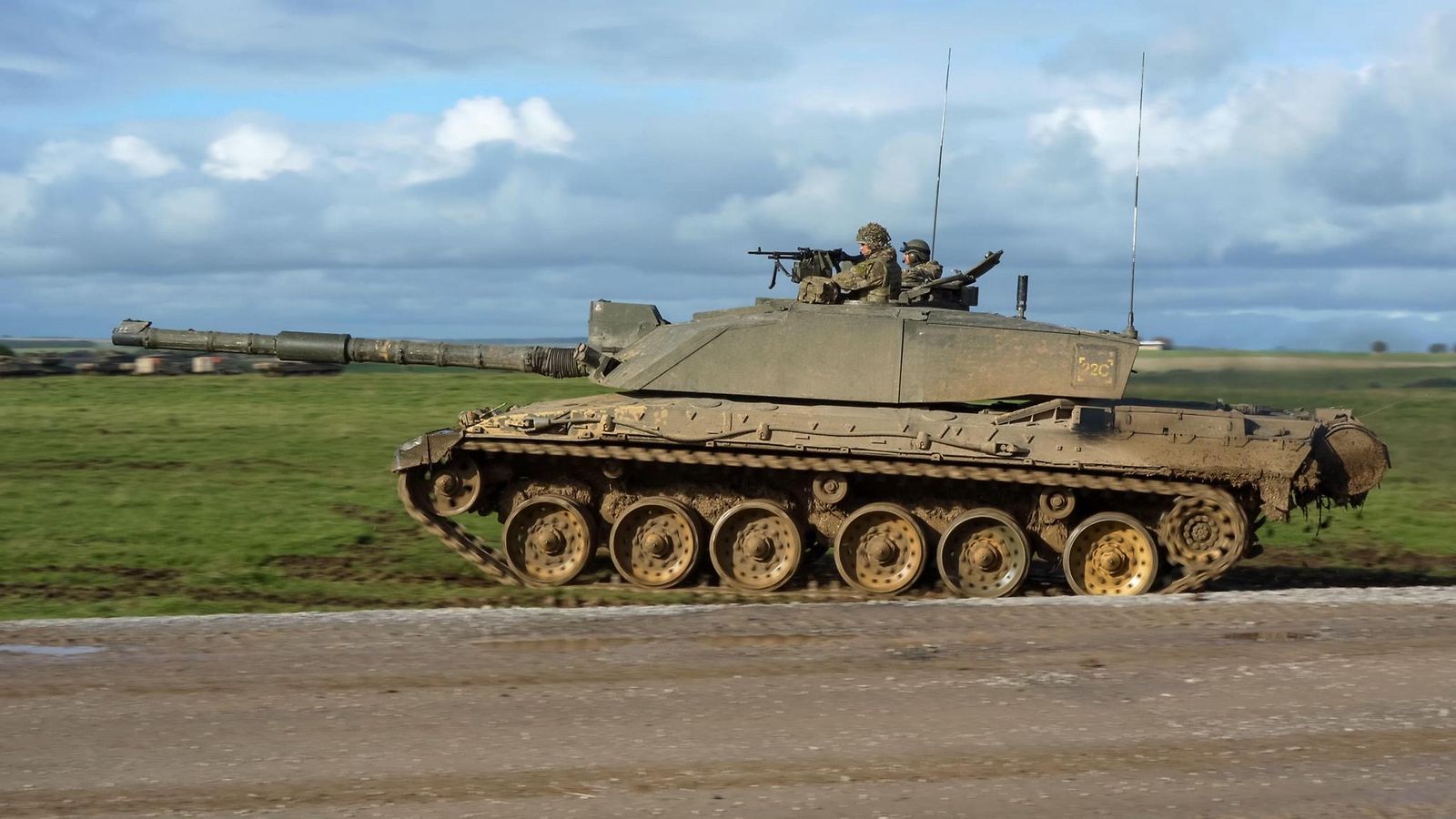 AOP Challenger 2