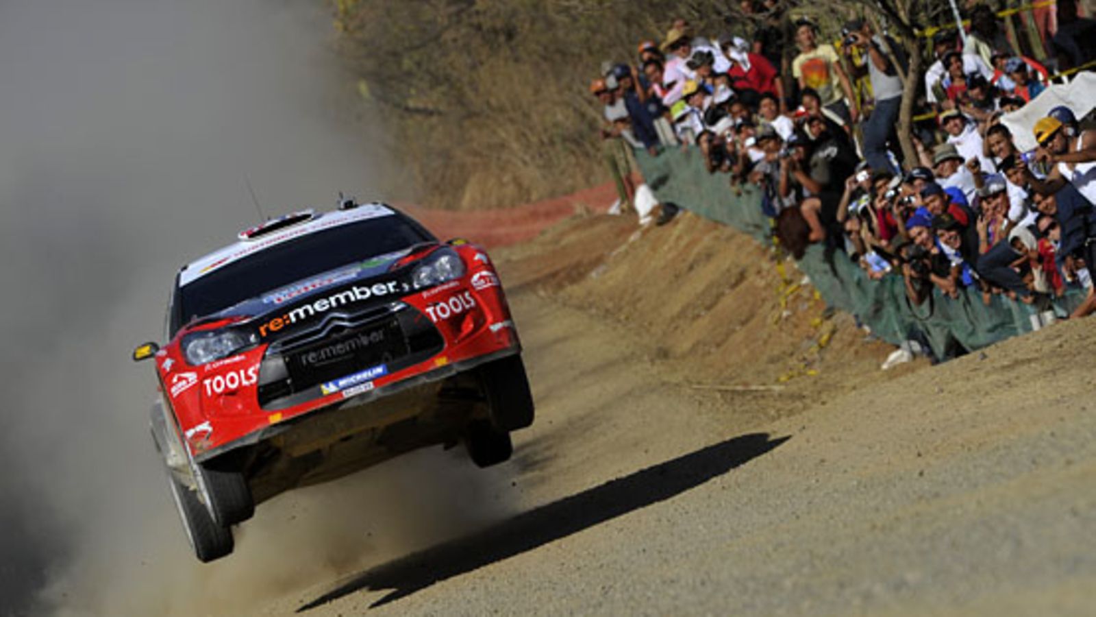 Petter Solberg vauhdissa Meksikon MM-rallissa.