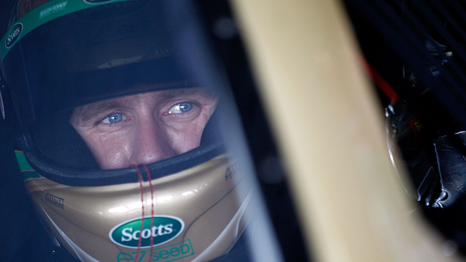 Vuoden 2007 Nationwide-mestari Carl Edwards kyseli Kimi Räikkösestä harjoitusten aikana.