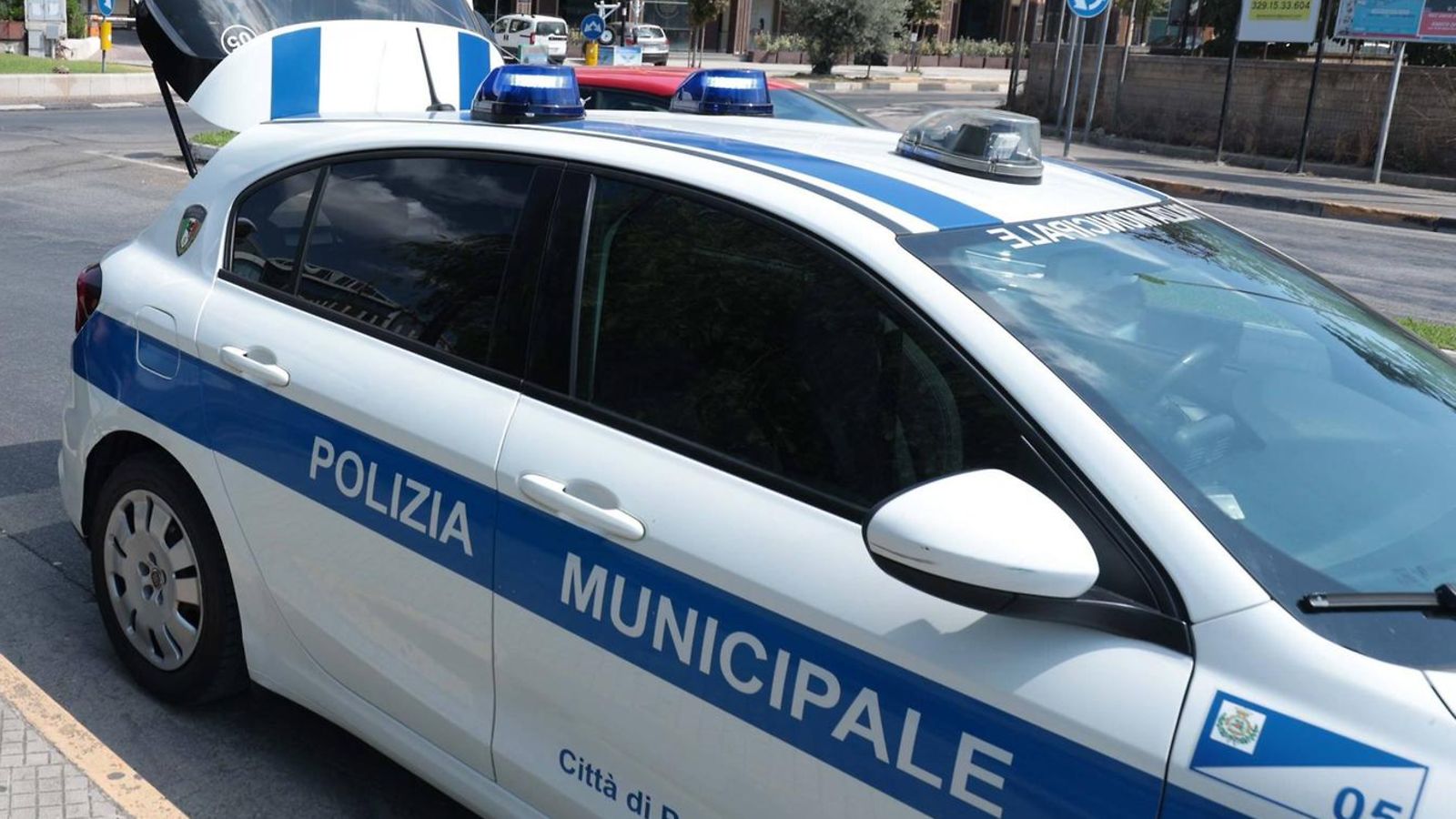 Poliisiauto Italiassa.