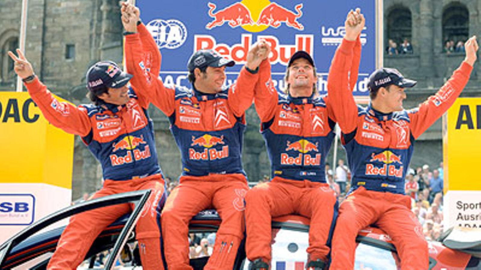 Sebastien Loeb ja Daniel Sordo karttureineen, kuva: EPA/HARALD TITTEL