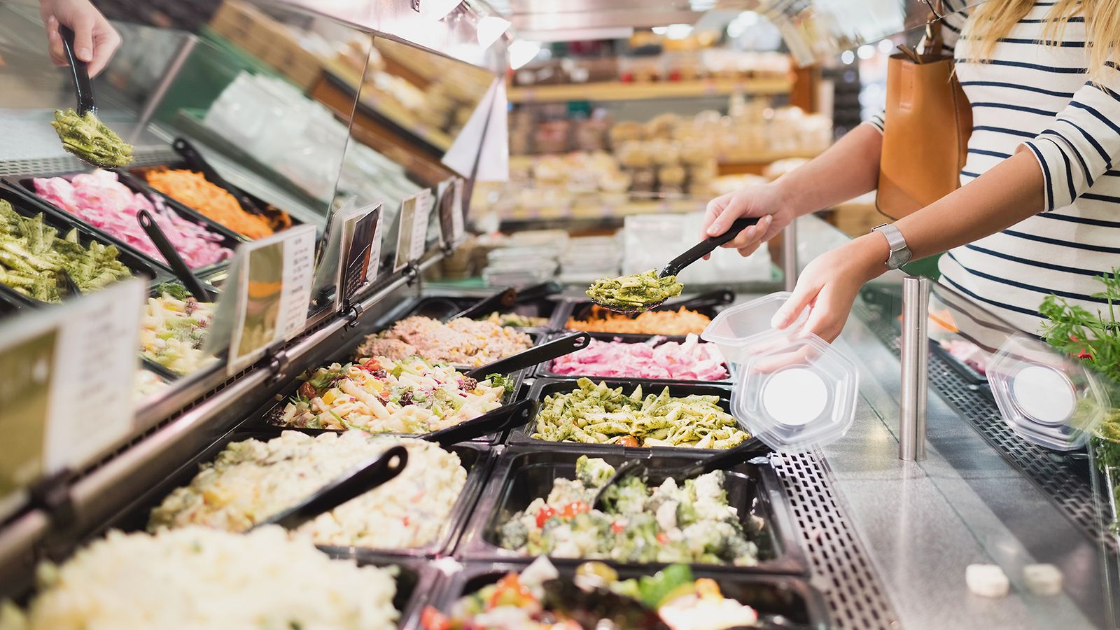 Supermarket ruokakauppa salaattibuffet valmisruoka