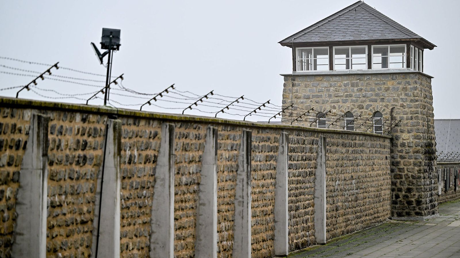 mauthausen AOP