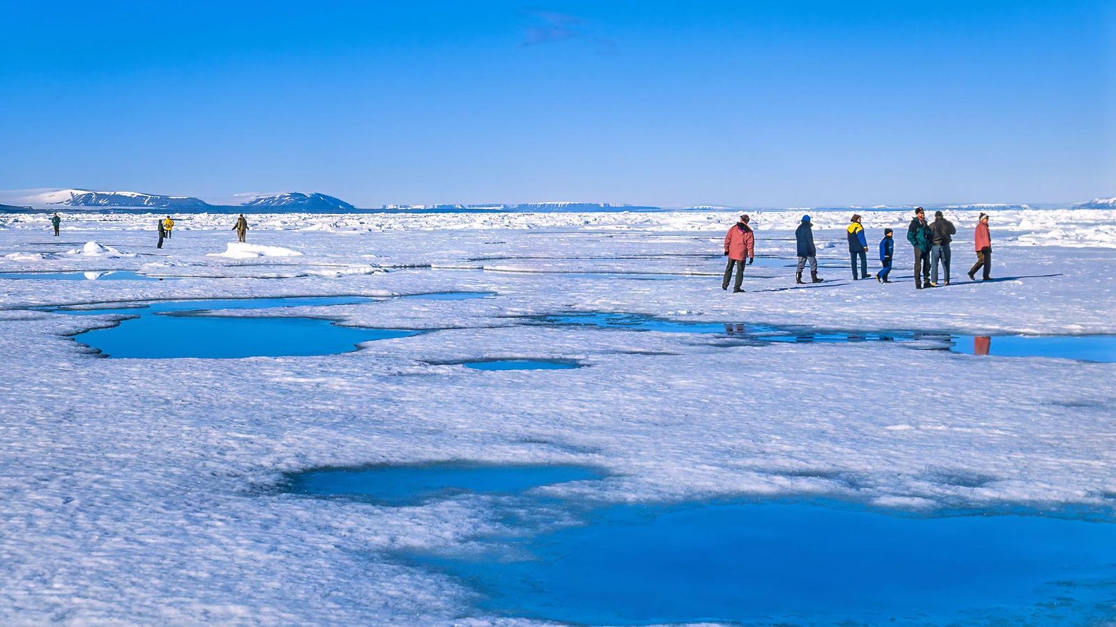 1312 AOP MERIJÄÄ SVALBARD