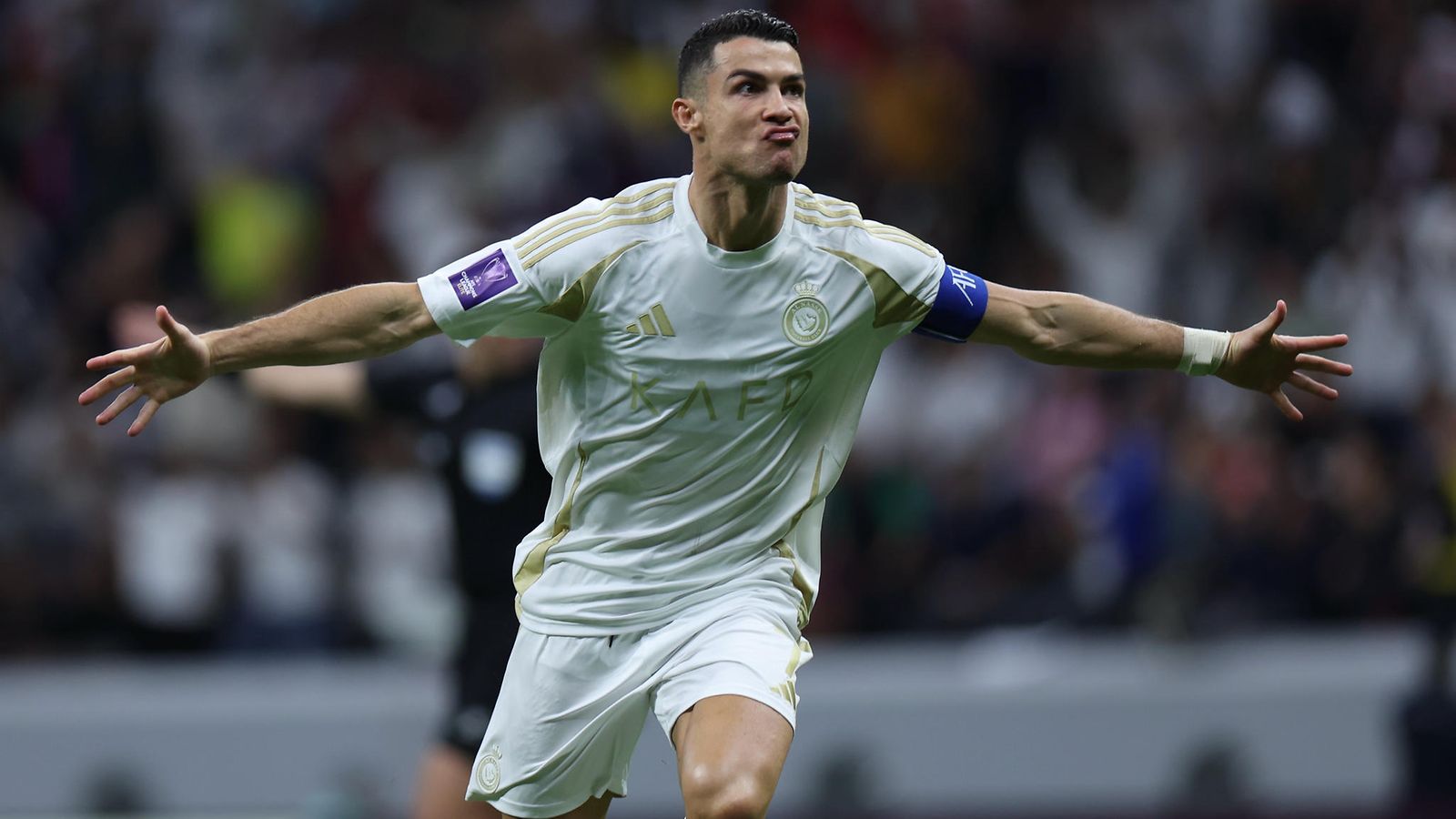 Nykyään Saudi-Arabiassa pelaava Cristiano Ronaldo nauttii Lapista.