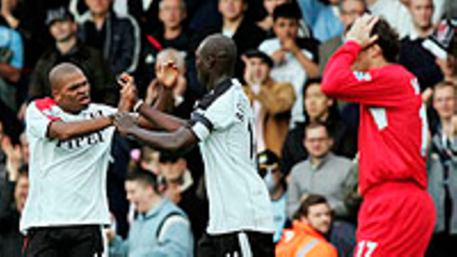 Fulham-Liverpool, Collins John ja Papa Bouba Diop juhlivat Fulhamin maalia, Photo: Ben Radford