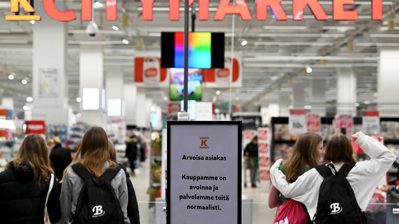 LK 3.2.2025 Jumbon K-Citymarket Vantaalla ilmoitti palvelevansa asiakkaita normaalisti 9. helmikuuta 2023, vaikka vastapäinen Prisma kuului kaupan alan lakon piiriin.