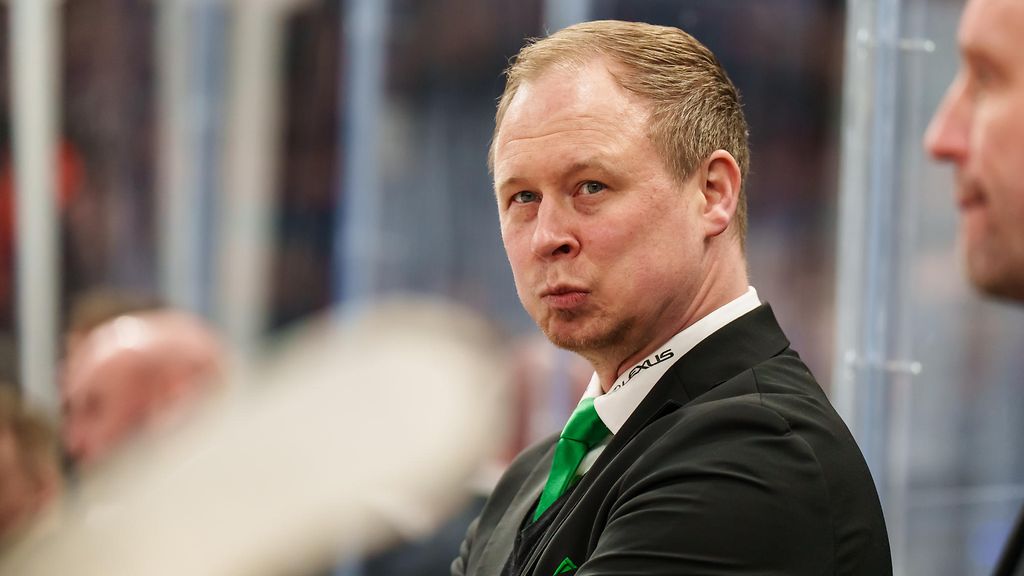 Ilvekseltä kriisin keskellä kylmäpäinen ratkaisu – Tommi Niemelällä vastaava kokemus Pelicansista