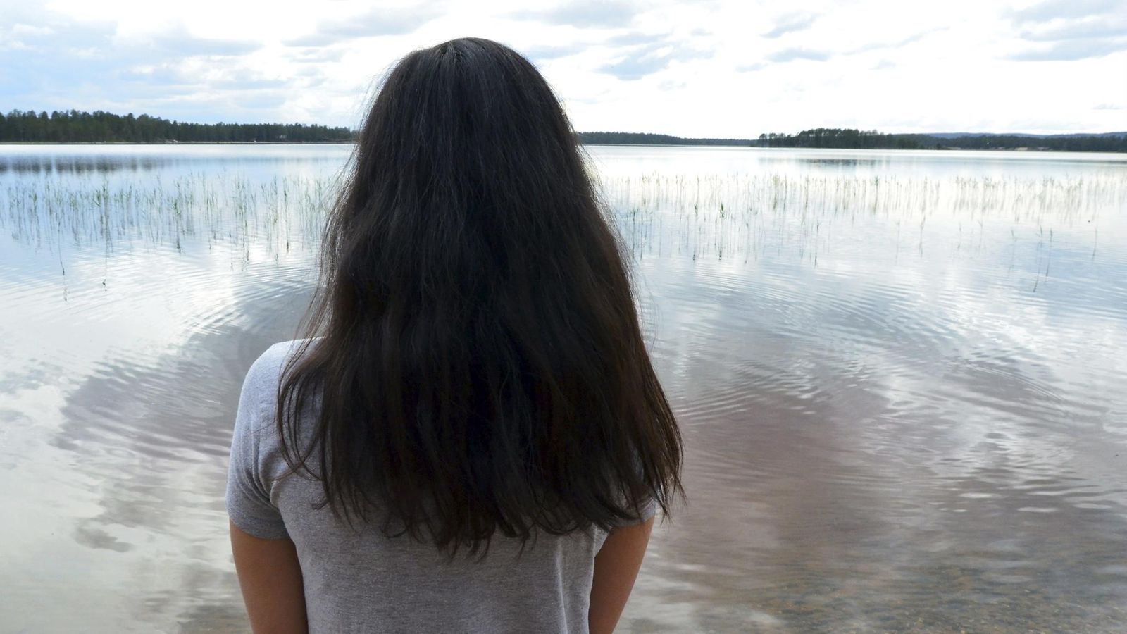 nainen avioliitto parisuhde järvi