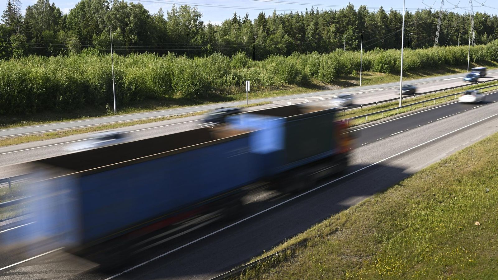 Tavaraliikenne rekka kuorma-auto LK