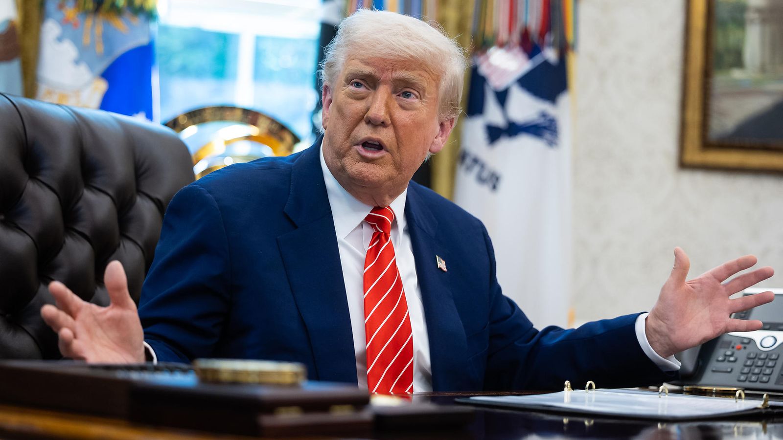 Trump Valkoisessa talossa 30. toukokuuta 2025