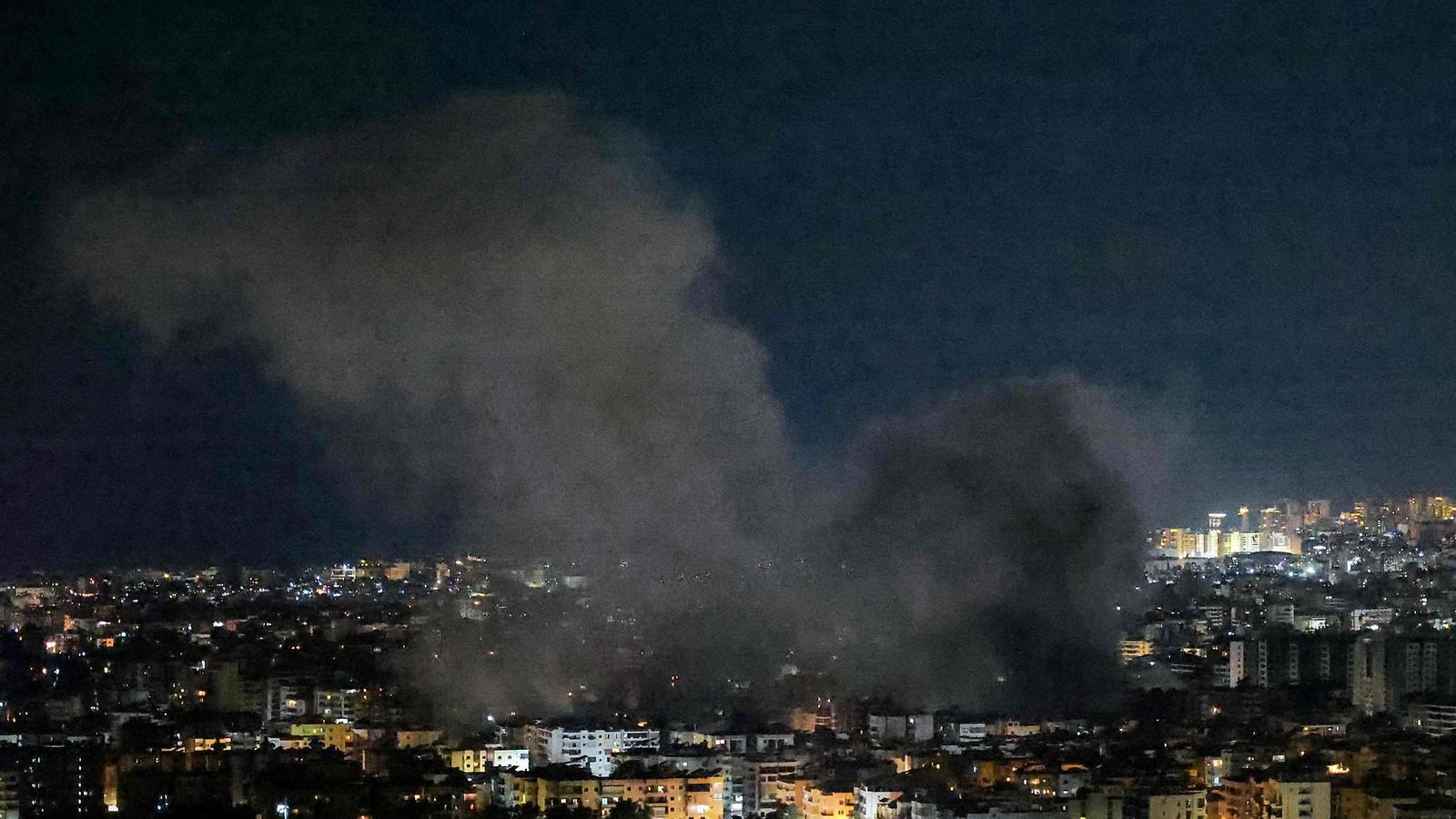 LK 050625 Savua ousee Beirutista Israelin iskun jälkeen 5. kesäkuuta 2025