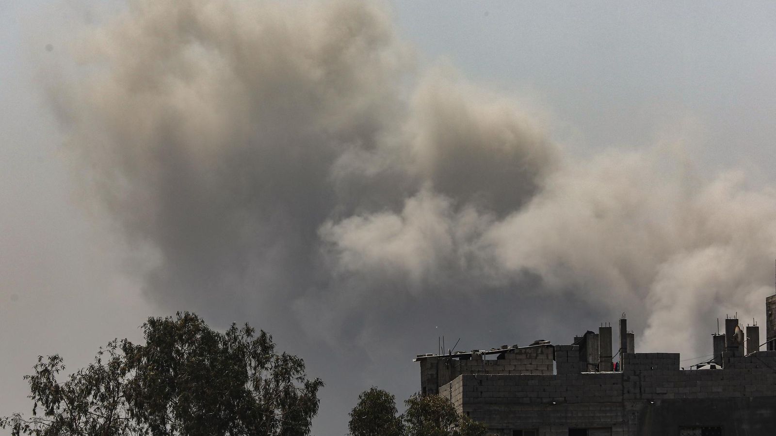 AOP Israelin isku Gazaan 2025 savua Gaza City