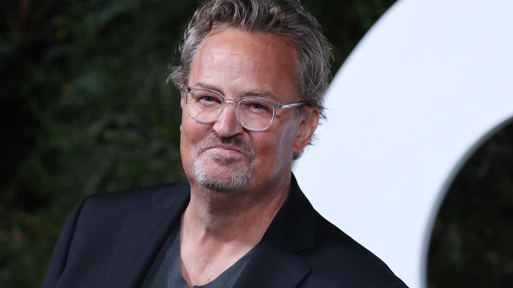 Matthew Perrylle huumeita myyneelle 