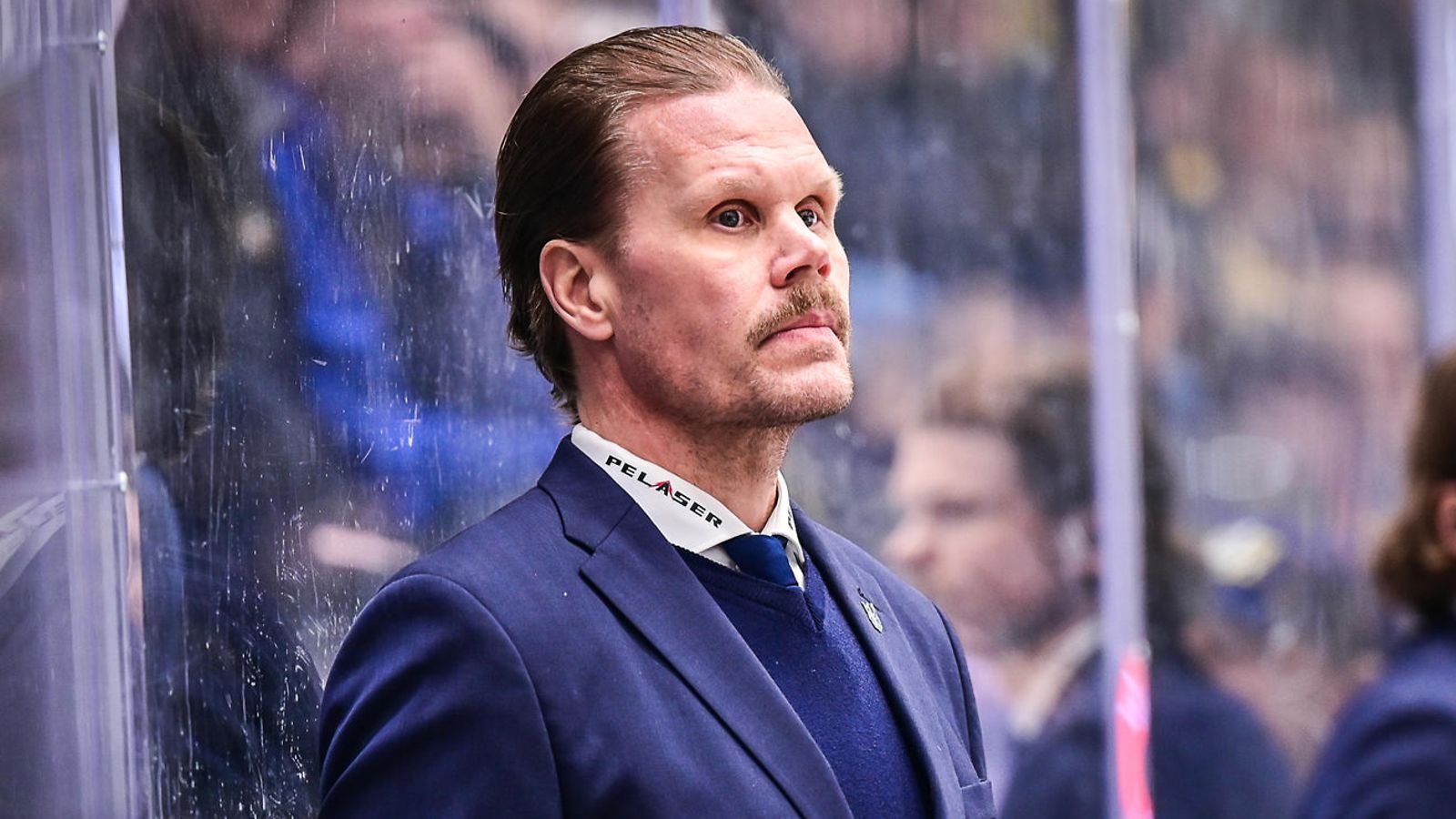 Olli Jokinen on ehtinyt valmentaa pääsarjatasolla Jukureita ja Timråta, seuraavaksi HIFK:ta.