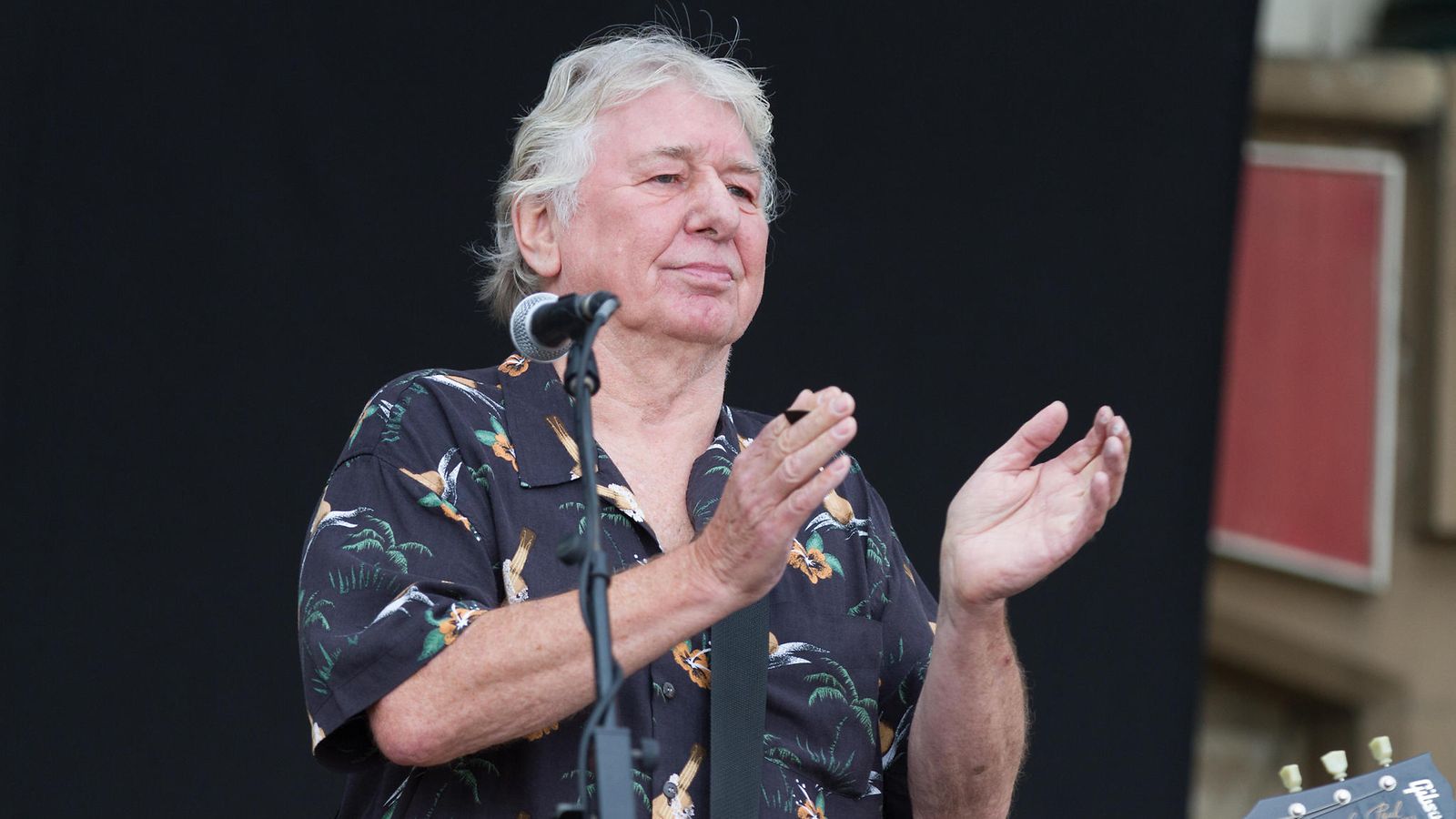 AOP Mott the Hooplesta ja Bad Companystä tuttu Mick Ralphs, 71, oli vuoden Darlingtonin rytmi- ja bluesfestivaalin pääesiintyjä Mick Ralphs Blues Bandin kanssa vuonna 2015.