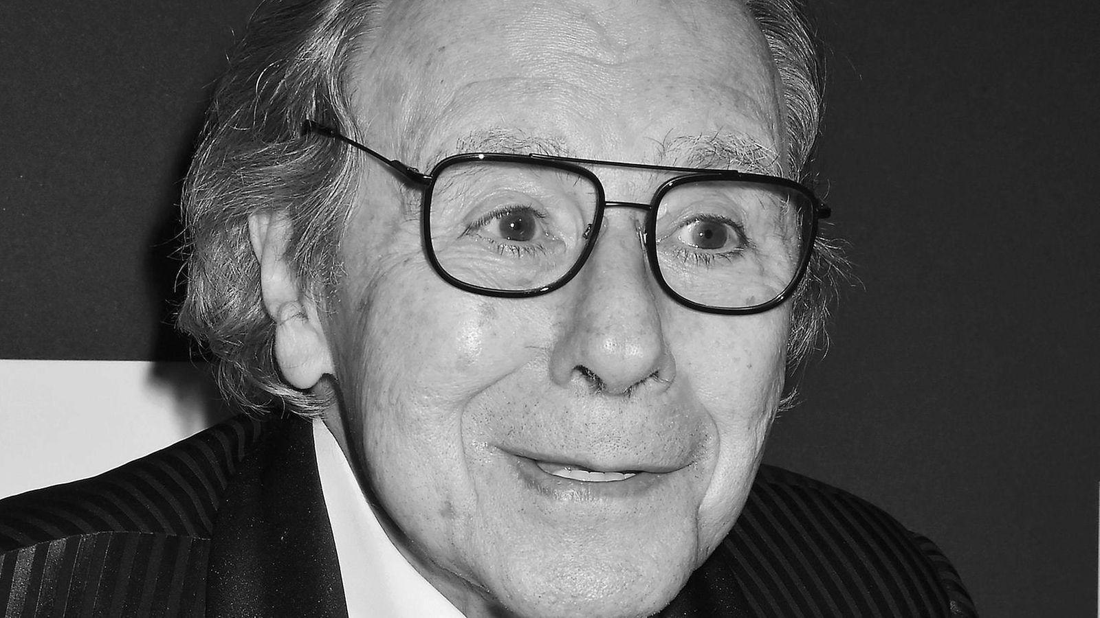 AOP Lalo Schifrin 2019 mustavalko 31.RKK7TJ