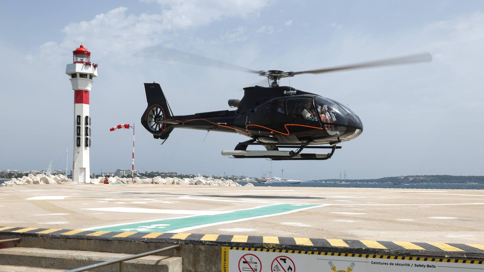 Kuvassa Airbus Helicopter H130 Ranskassa.