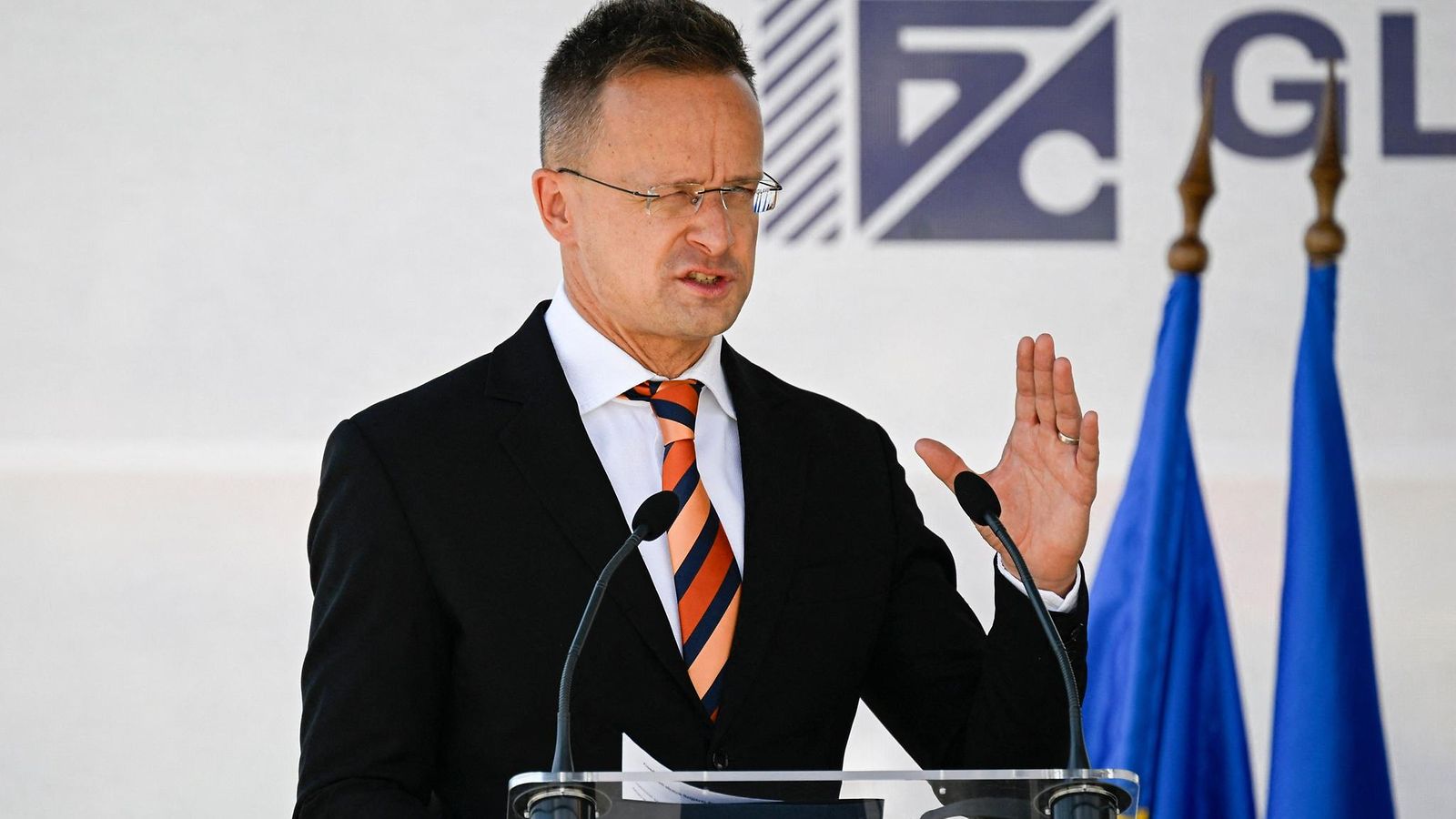 LK Peter Szijjarto