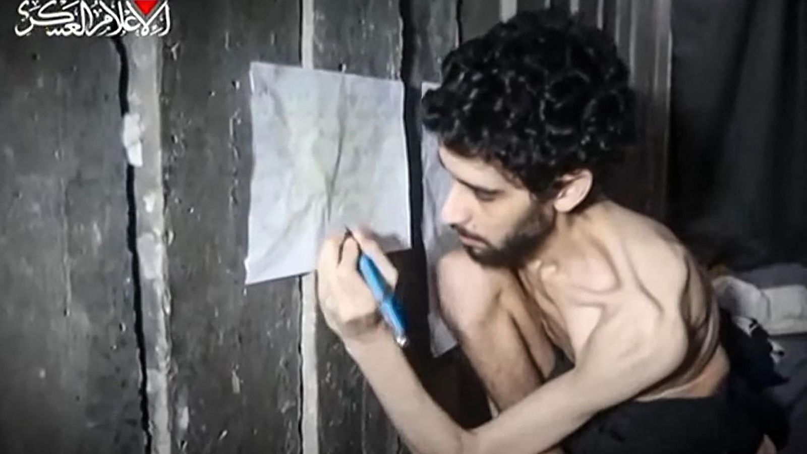 LK 3.8.2025 Hamasin aseellisen siiven julkaisema video panttivangista 152546948