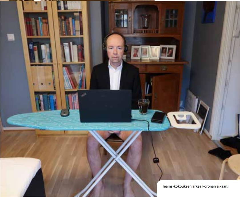 1308, Jussi Halla-Aho, kotialbumi, teams