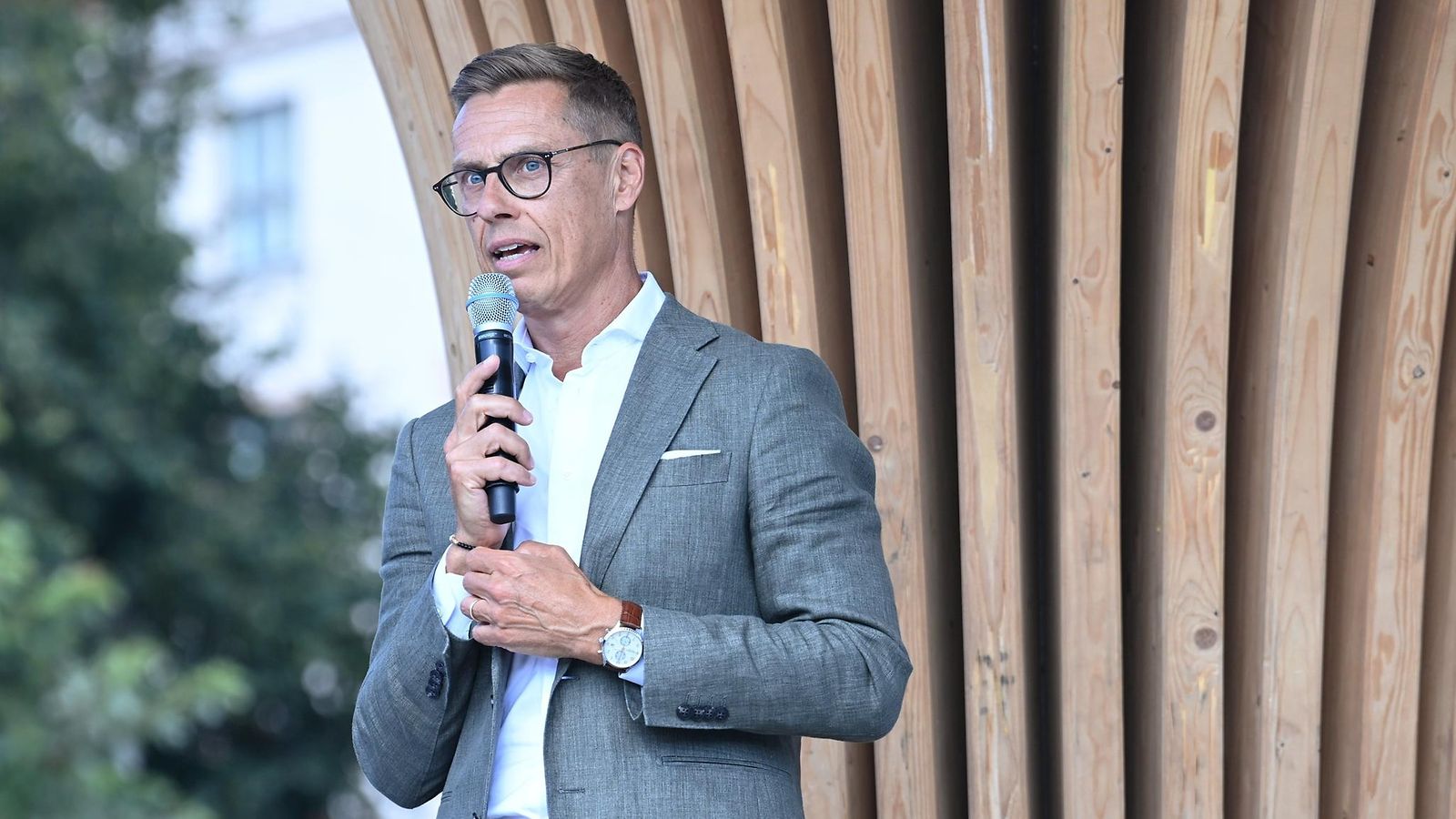 LK 14.8.2025 Tasavallan presidentti Alexander Stubb yleisötapaamisessa Turussa 14. elokuuta 2025.